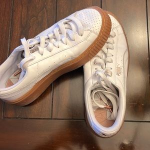 Women’s leather Puma Sneakers - Puma Basket 7.5  in great condition